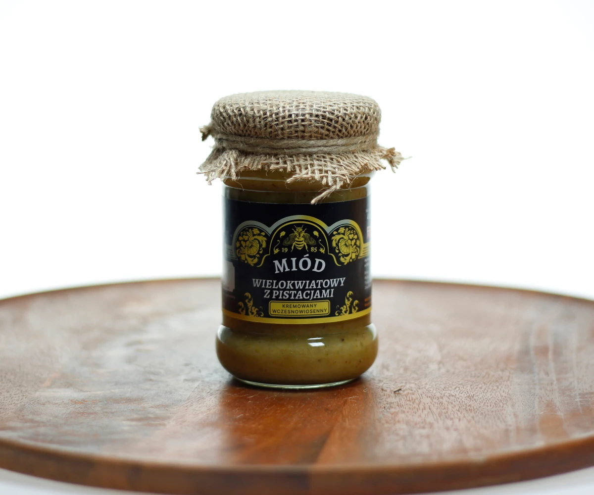 Miód kremowany wczesnowiosenny z Pistacjami 1100g